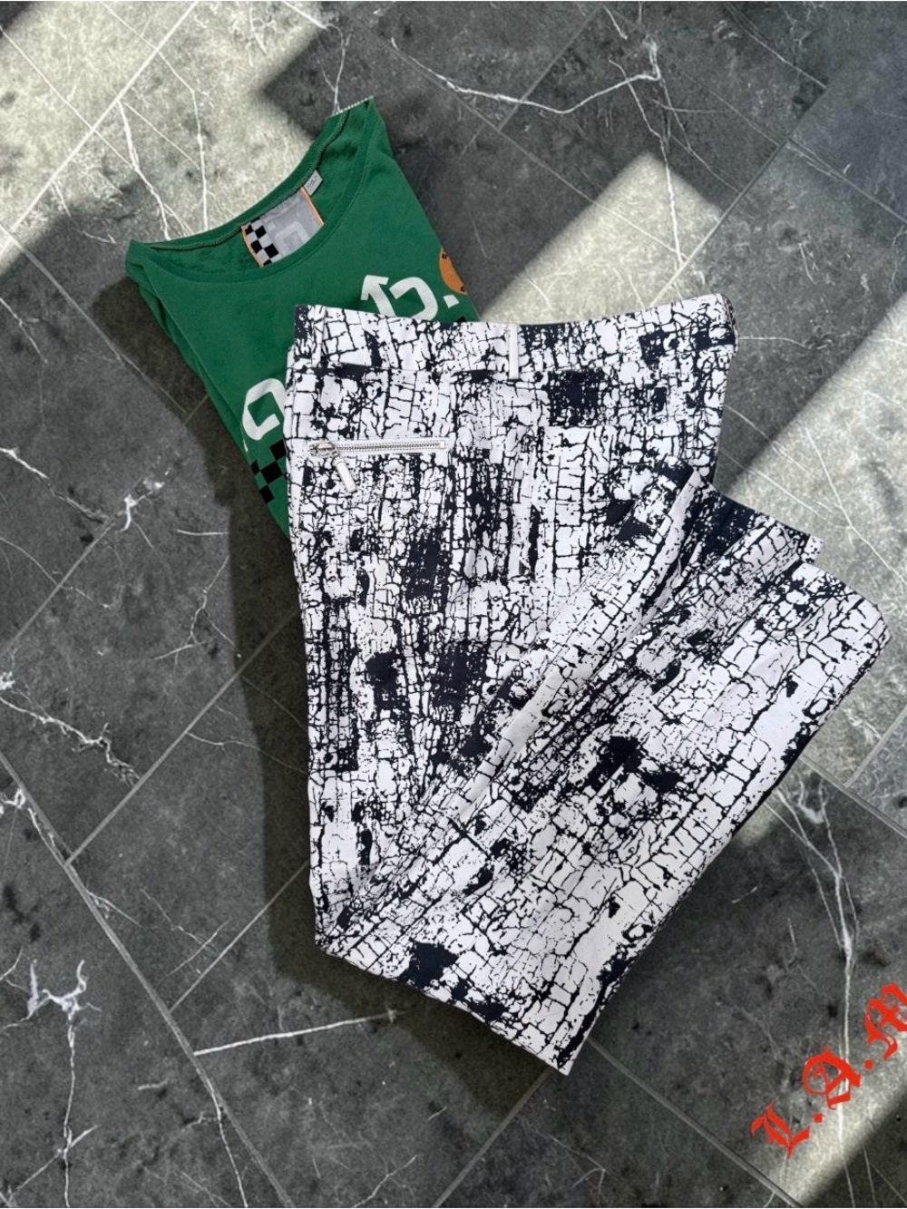 EUC L.A.M.B. RARE Black and White Pants with Black Edgy Graphics- 8 - Picture 3 of 8